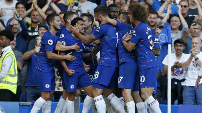 El Chelsea no pierde pisada al Liverpool | MARCA Claro Argentina Pisadas para el Liverpool – Pisadas