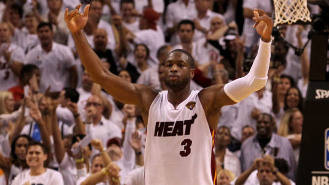 Dwyane Wade sigue una temporada más en Miami Heat