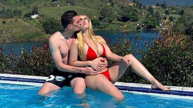 Franco Armani disfruta de sus vacaciones junto a Daniela ...