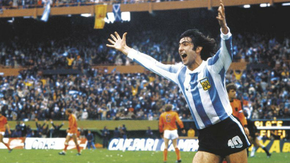 Día del futbolista argentino: Mario kempes | MARCA Claro ...