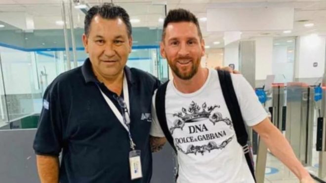 Leo Messi llega a Argentina para pasar las fiestas en Rosario