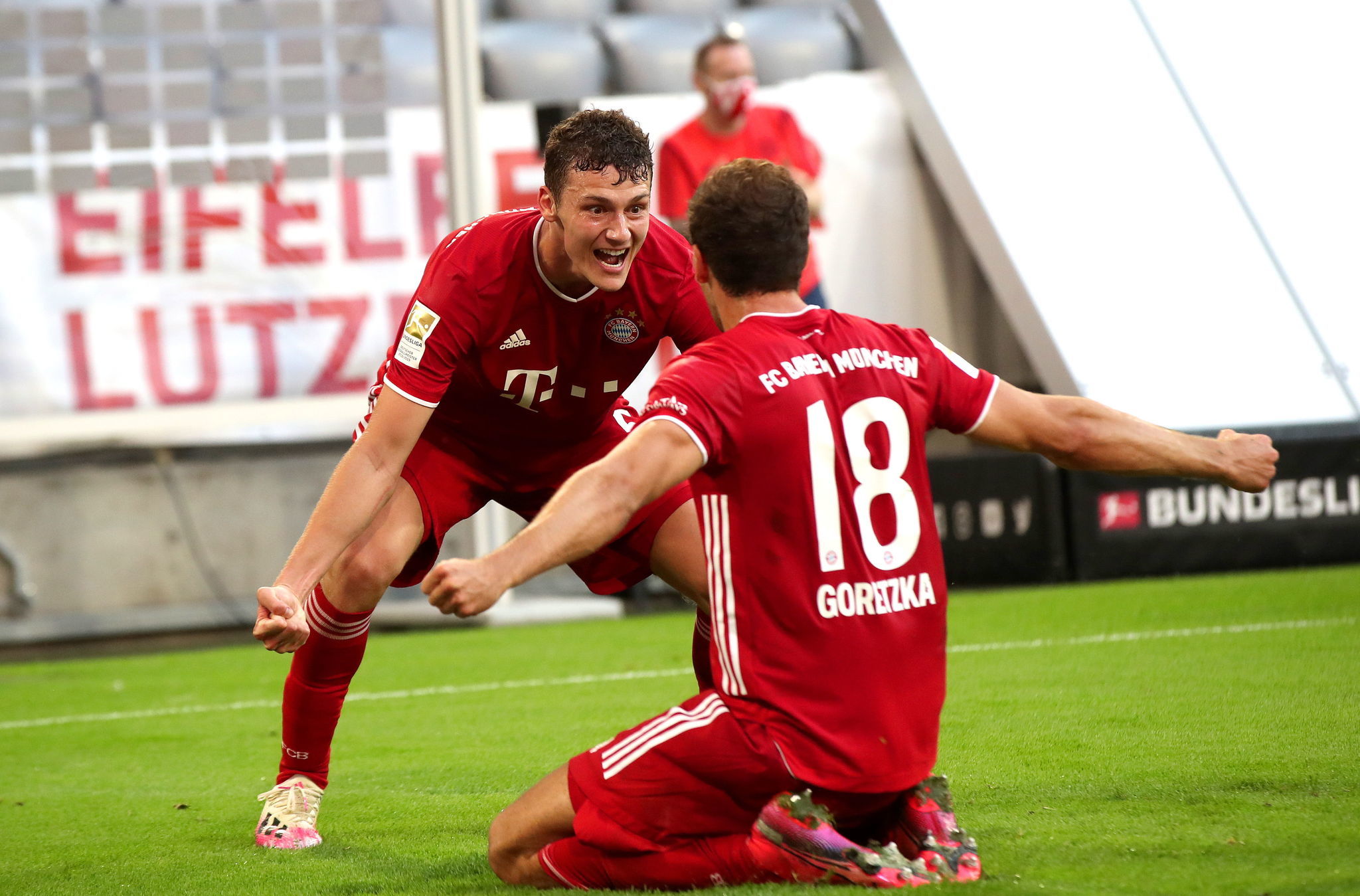 El Bayern no falla y está a una victoria de salir campeón | MARCA ...