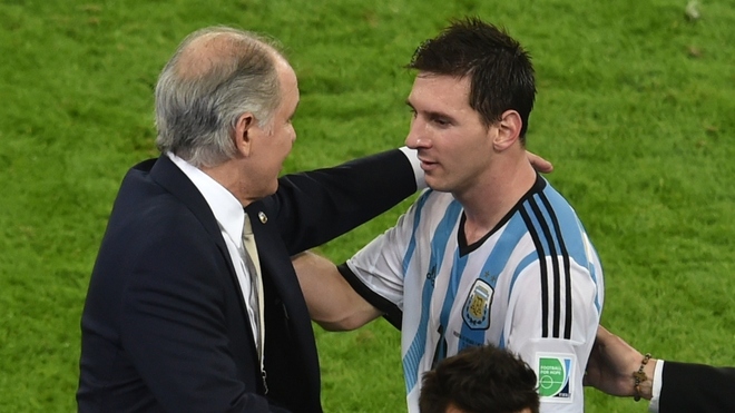 Fútbol: Alejandro Sabella, el entrenador que conquistó a Leo Messi | MARCA Claro Argentina
