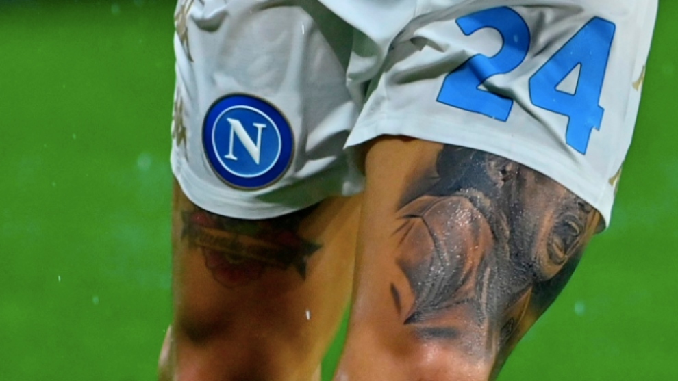 Insigne Maradona Tattoo : Napoli Captain Insigne Got A ...