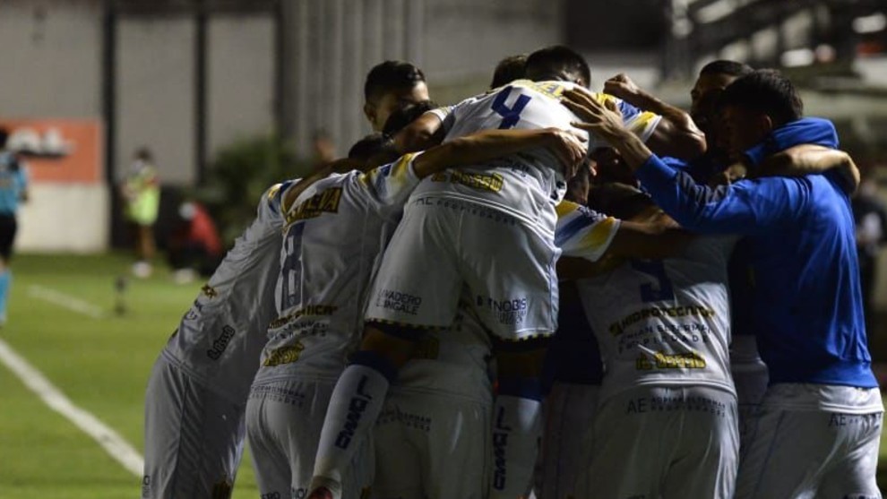 Primera Nacional Atlanta Vs Chacarita Atlanta Vence A Chacarita En Un Clasico Muy Caliente Marca Claro Argentina