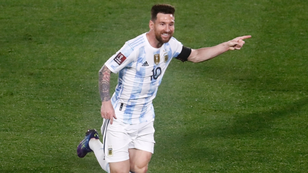 Leo Messi festeja su gol.