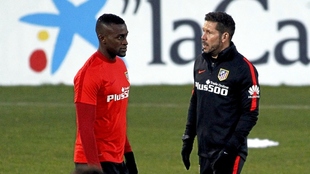 Jackson Martínez y Simeone, en un entrenamiento con el Atlético de...