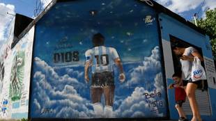 Un mural de Maradona en Buenos Aires.
