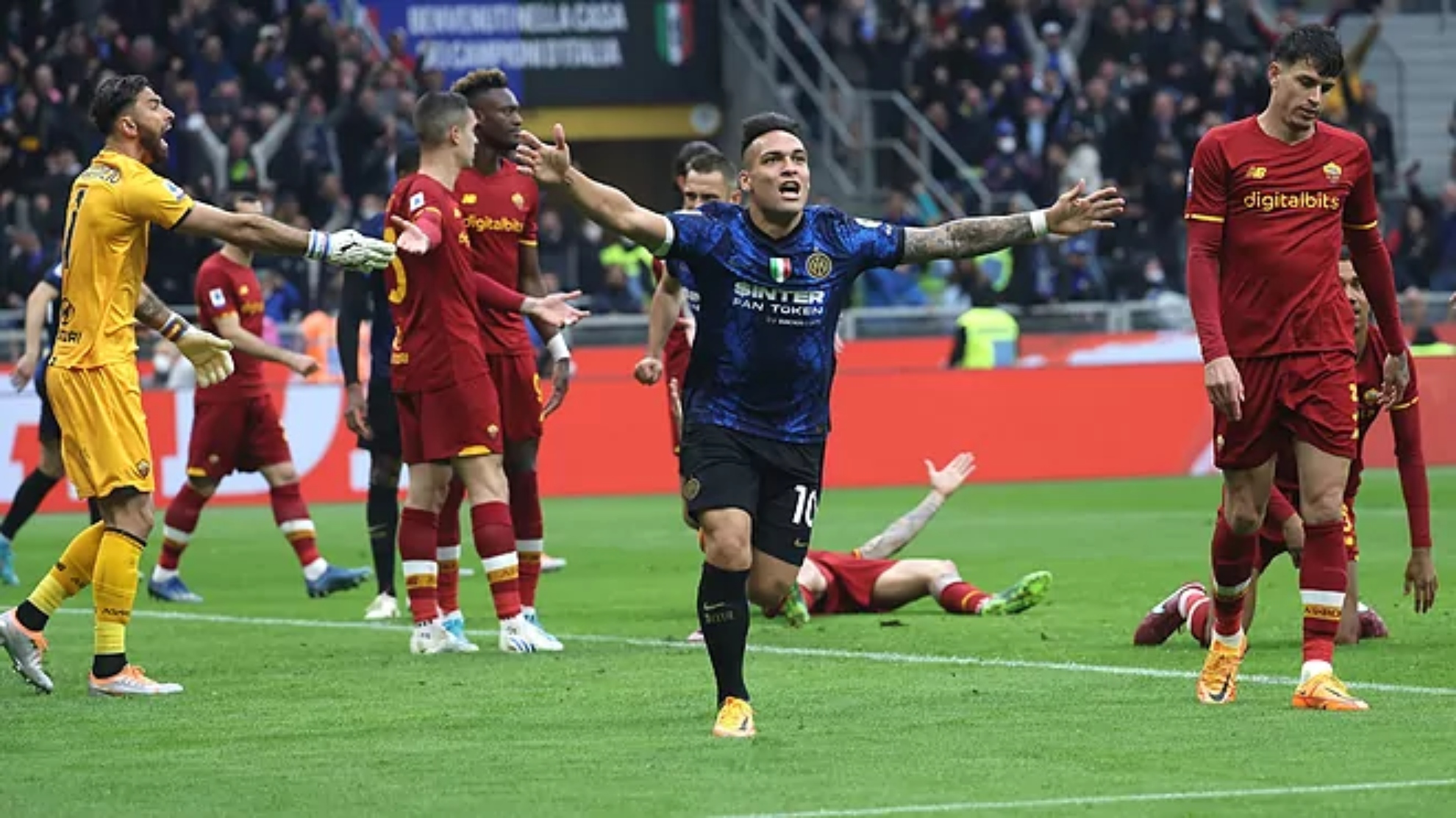 Inter easily beats Roma and takes the lead