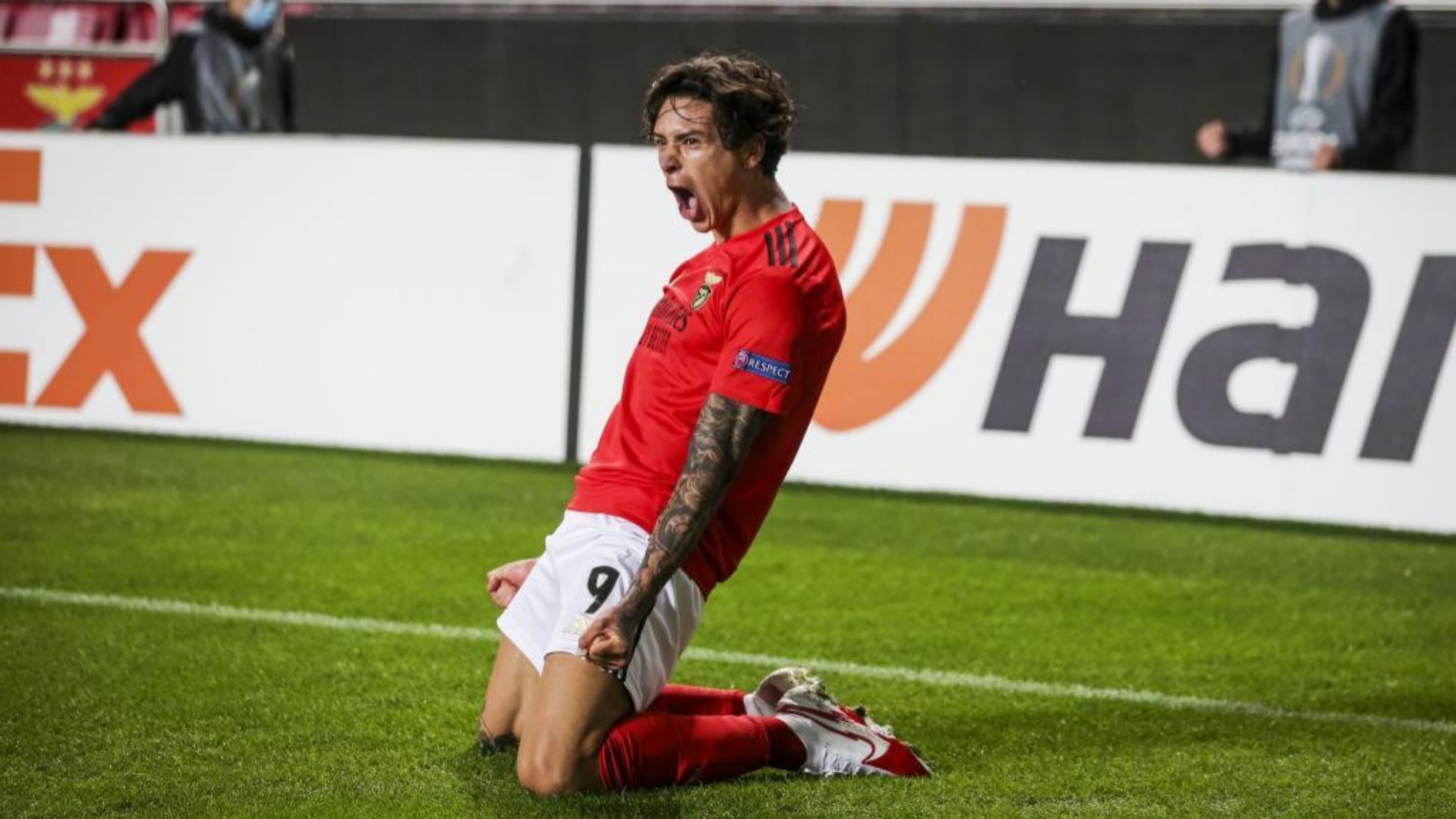 Darwin Núñez festeja un gol con el Benfica
