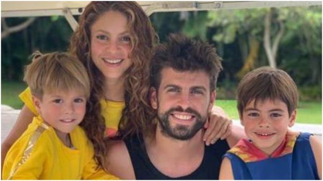 Shakira, Piqué y sus dos hijos.