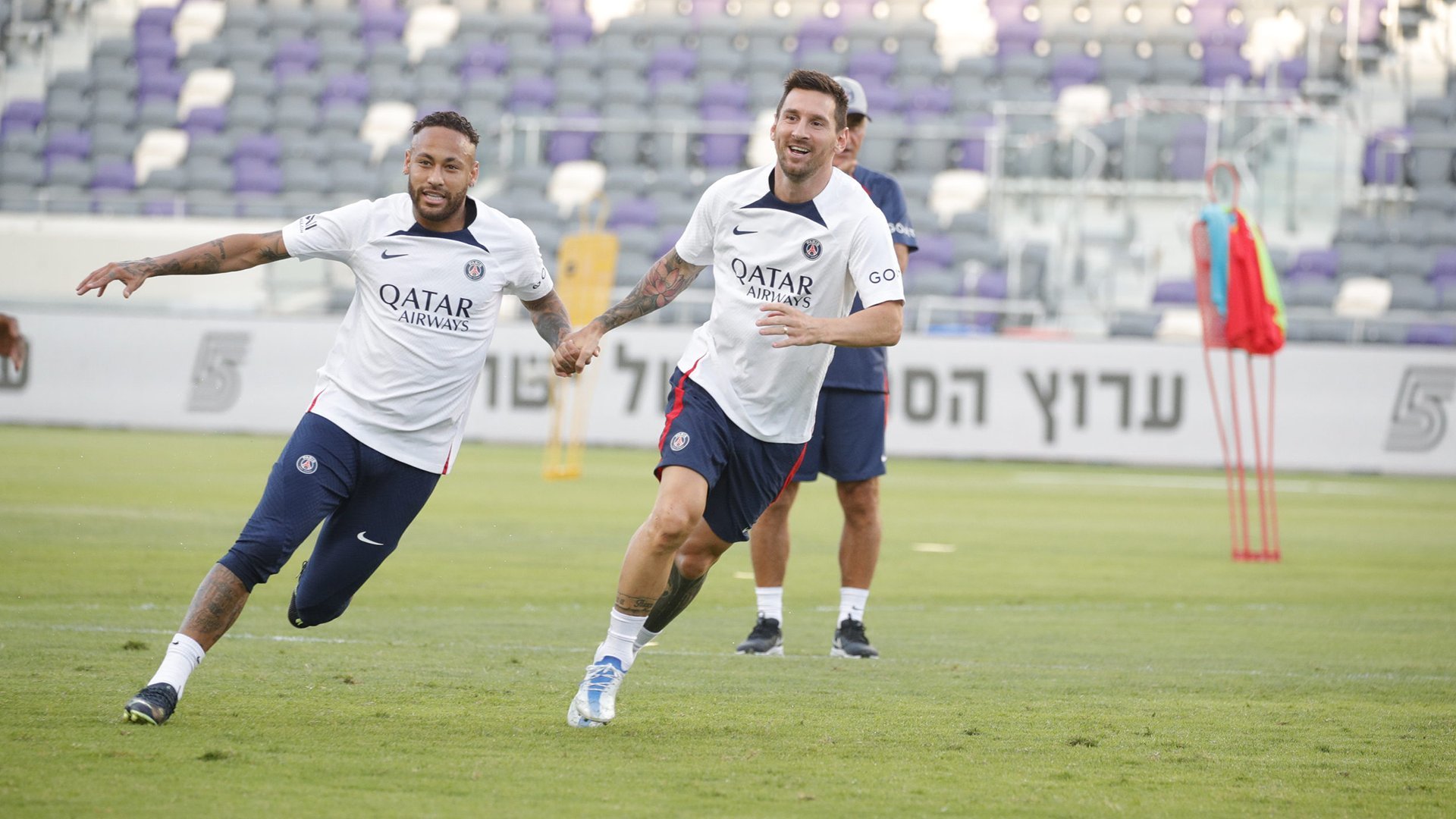 Messi y Neymar en un entrenamiento