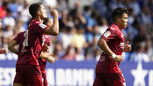 Lamela festeja el primer gol del Sevilla ante el Espanyol