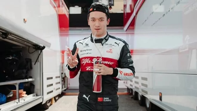 Guanyu Zhou seguirá en la Fórmula 1