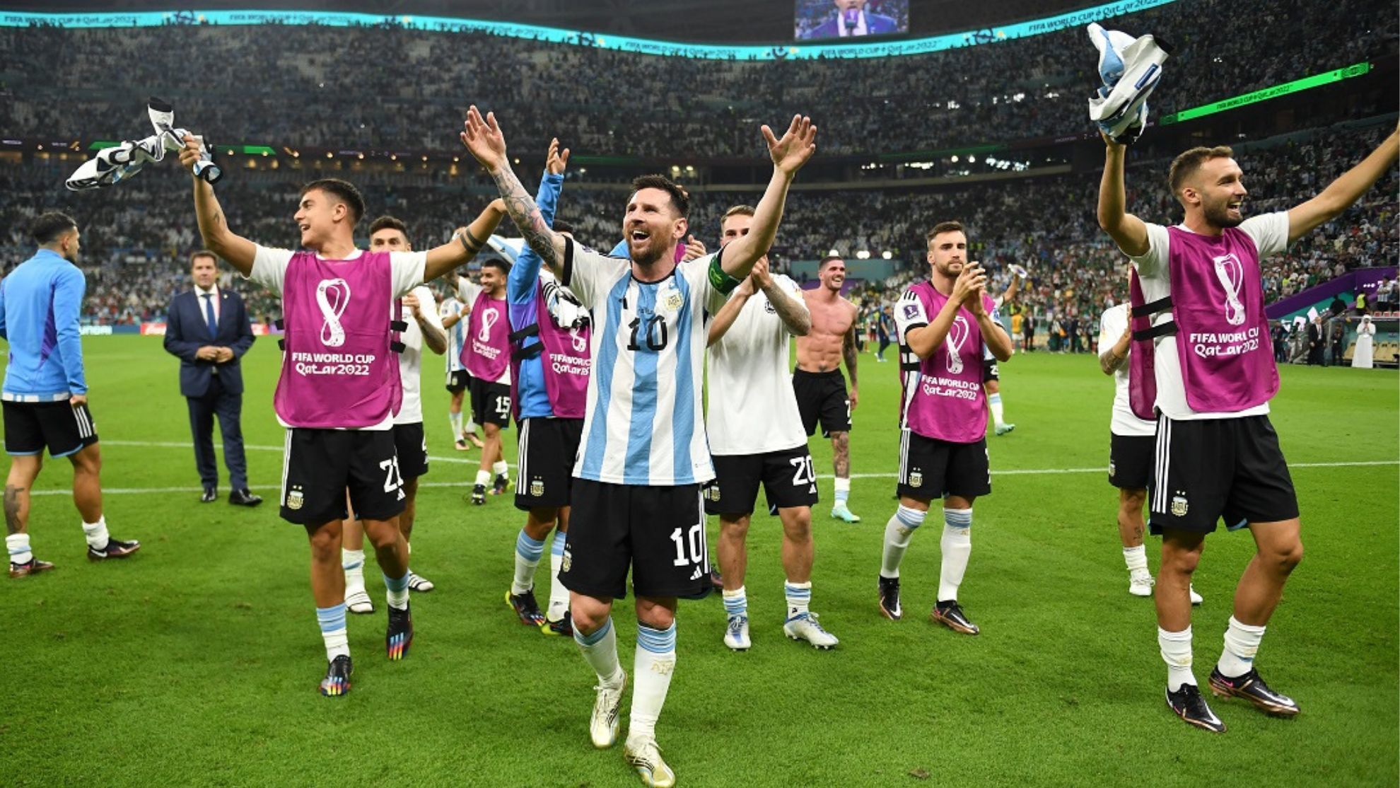 Messi celebrando la victoria ante México