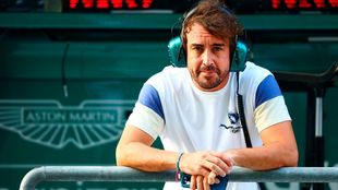 Fernando Alonso presume de físico