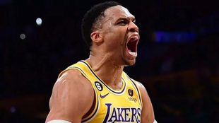 Russell Westbrook vuelve a sonreír en los Lakers