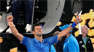 Djokovic festeja su triunfo ante Dimitrov.